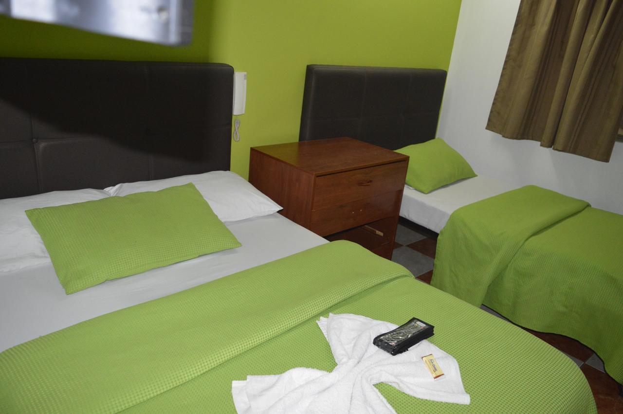 Hotel Las Palmas Fontibon 波哥大 外观 照片